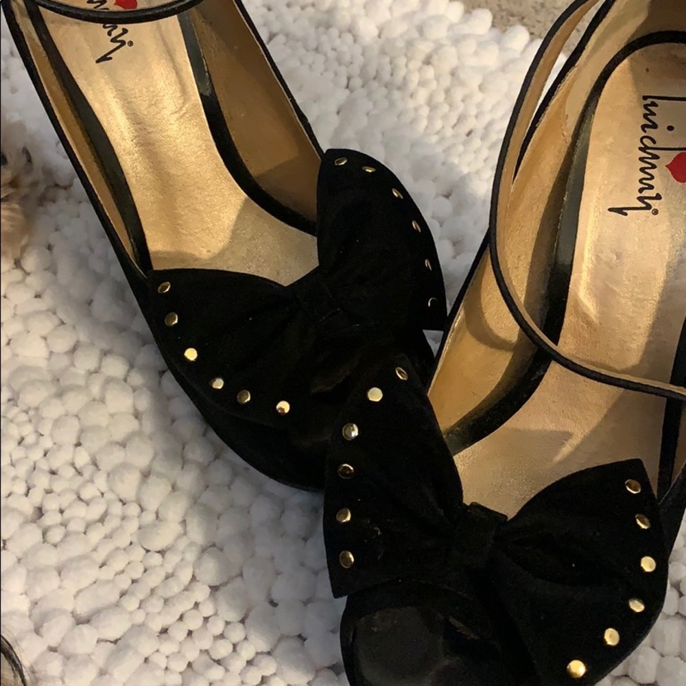 Platform women’s shoe